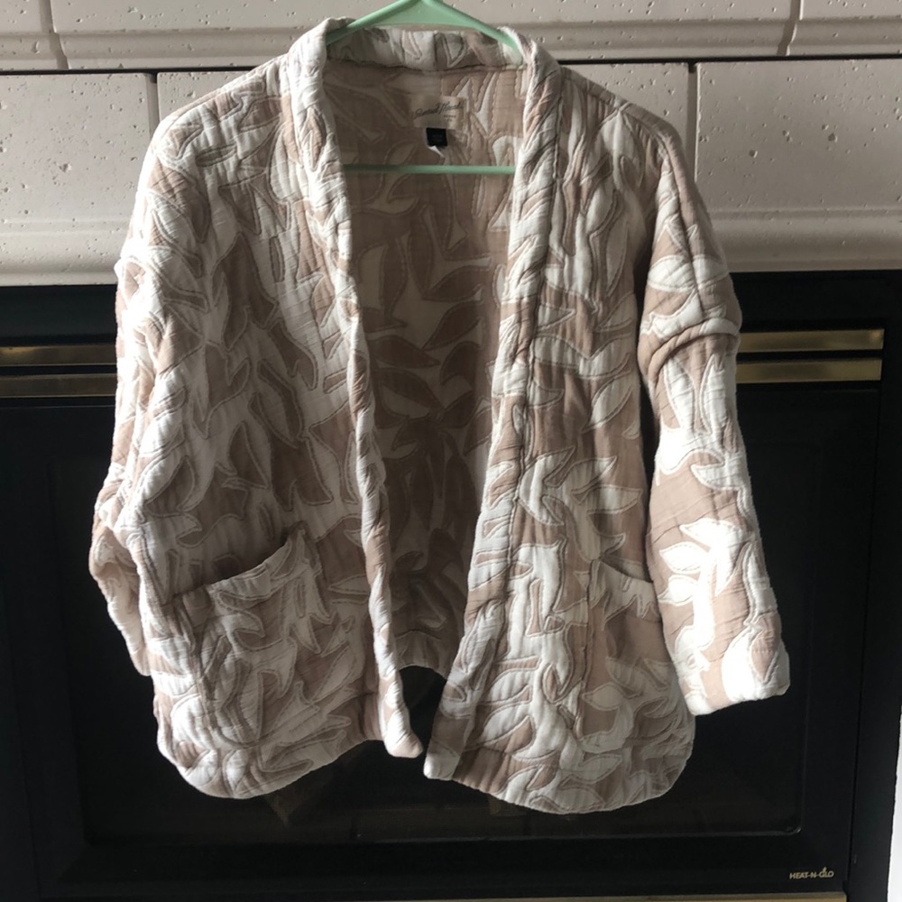 Universal thread quilted cardigan OS